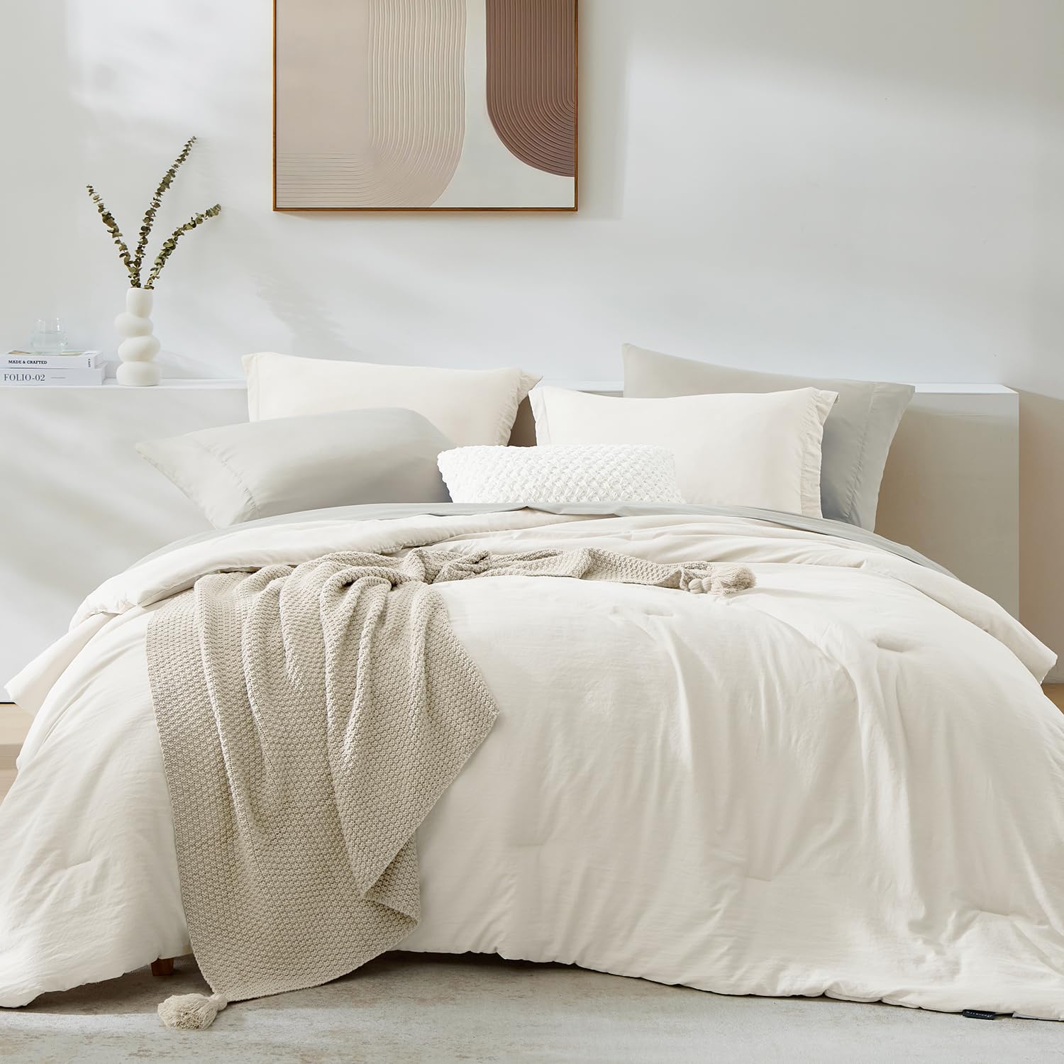 WRENSONGE Queen Comforter Set - 7 Pieces Sage Green Soft Bed in a Bag Queen with Fitted Sheet, Flat Sheet, 2 Pillow Shams, and 2 Pillowcases- Warm Bedding Sets Queen for All Season