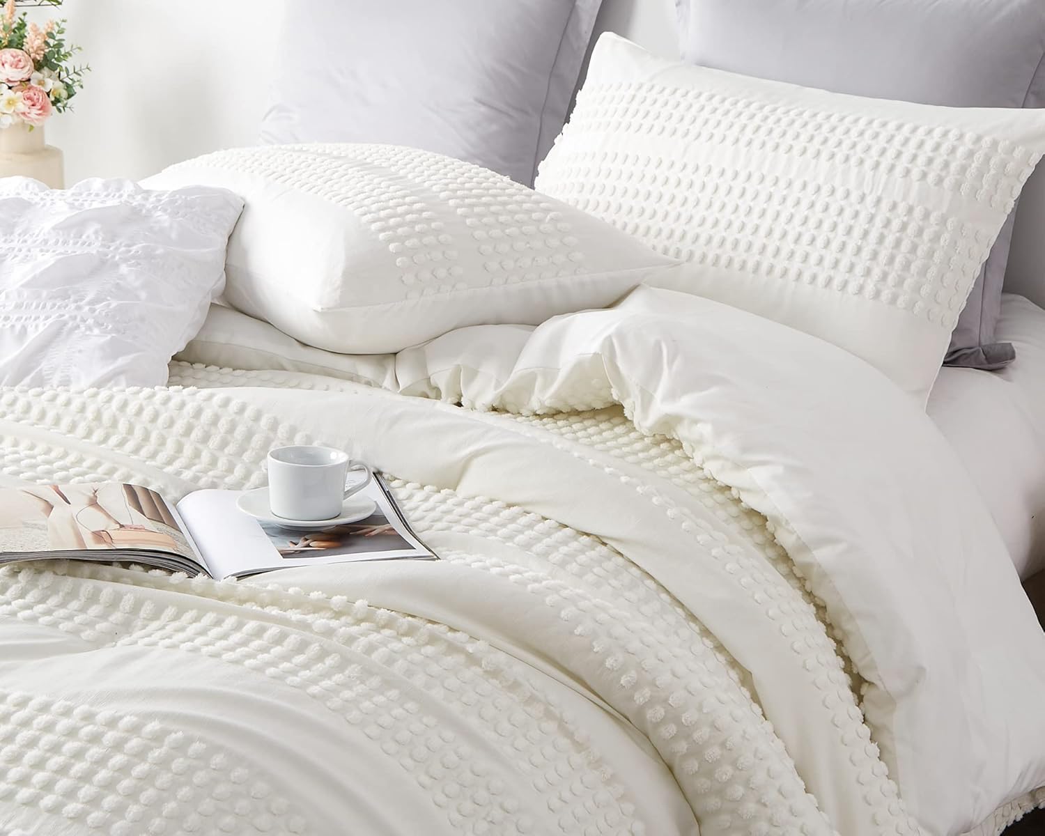 Cupocupa Queen Comforter Set White Comforters Queen Size Sets Boho Tufted Shabby Chic Vintage Farmhouse Bedding Set Soft Fluffy Lightweight Comforter with 2 Pillow Cases for All Season