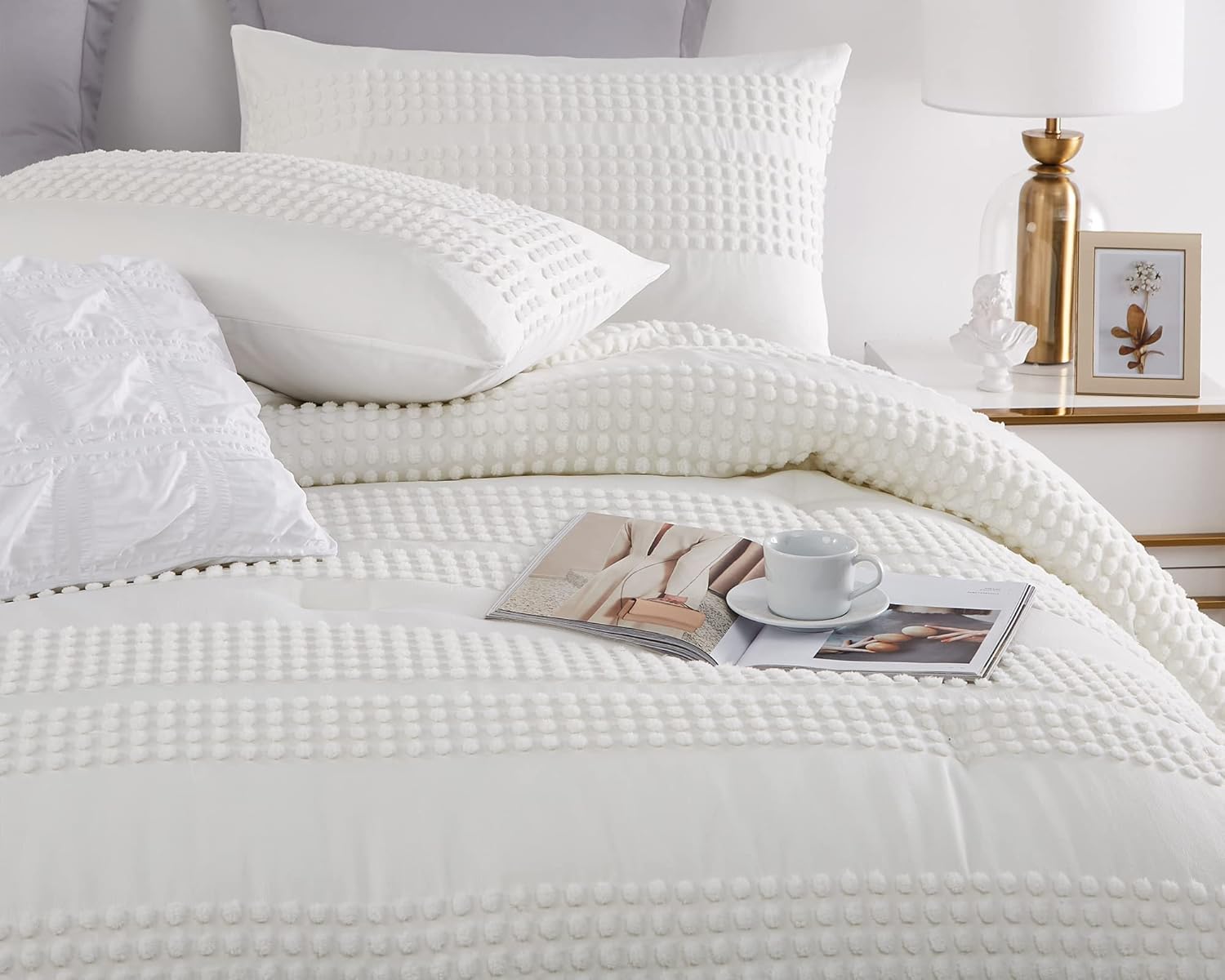 Cupocupa Queen Comforter Set White Comforters Queen Size Sets Boho Tufted Shabby Chic Vintage Farmhouse Bedding Set Soft Fluffy Lightweight Comforter with 2 Pillow Cases for All Season