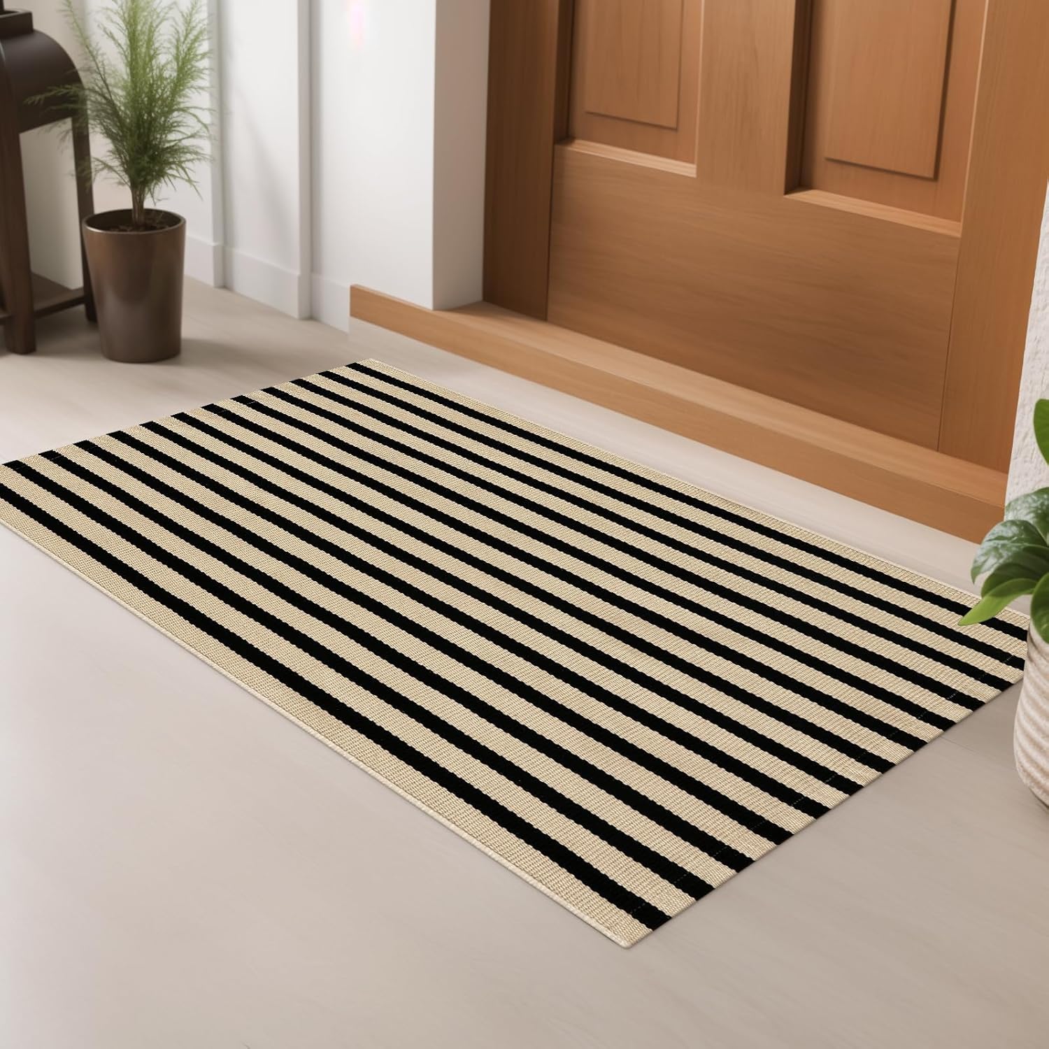 LEEVAN Outdoor Door Mat 2'x3' Washable Welcome Mat Woven Black and White Entryway Rug Farmhouse Front Porch Decor Outside Entrance Striped Outdoor Floor Mats