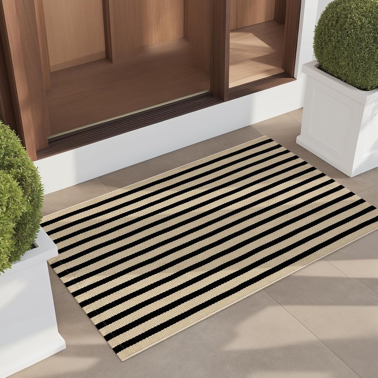 LEEVAN Outdoor Door Mat 2'x3' Washable Welcome Mat Woven Black and White Entryway Rug Farmhouse Front Porch Decor Outside Entrance Striped Outdoor Floor Mats
