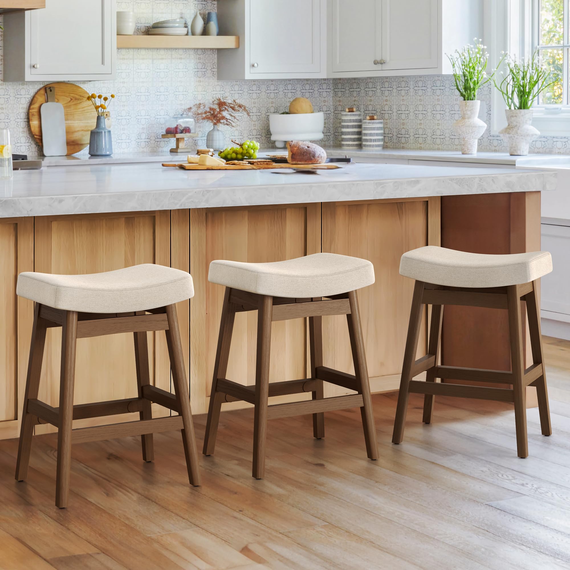 Bar Stools Set of 4, Barstools with Sturdy Wood Legs, Saddle Seat Counter Height Bar Stools for Kitchen Counter, Bar, Dining, 24 Inch Farmhouse Counter Stools, Antique White Leather
